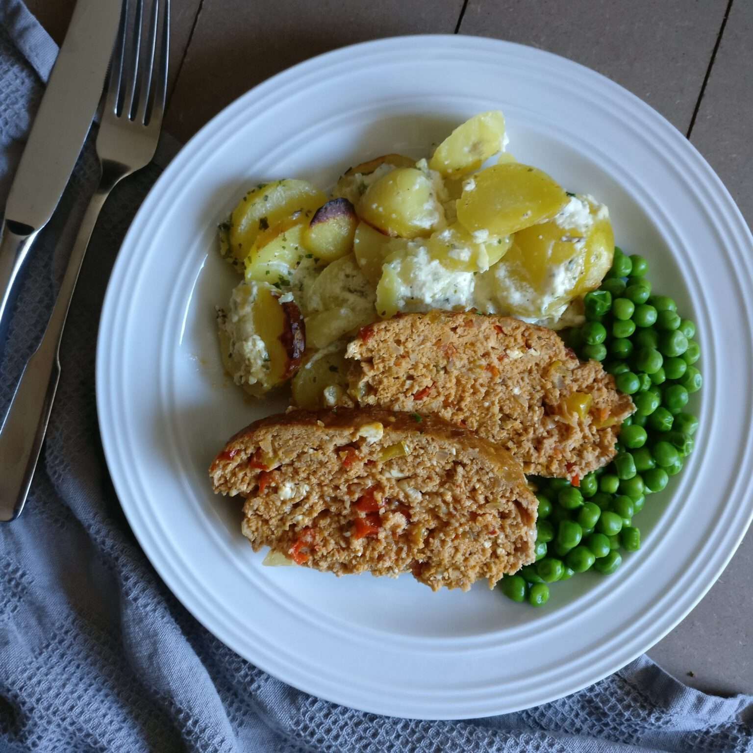 Paprika-Hackbraten im Kartoffelbett – Herdgeflüster