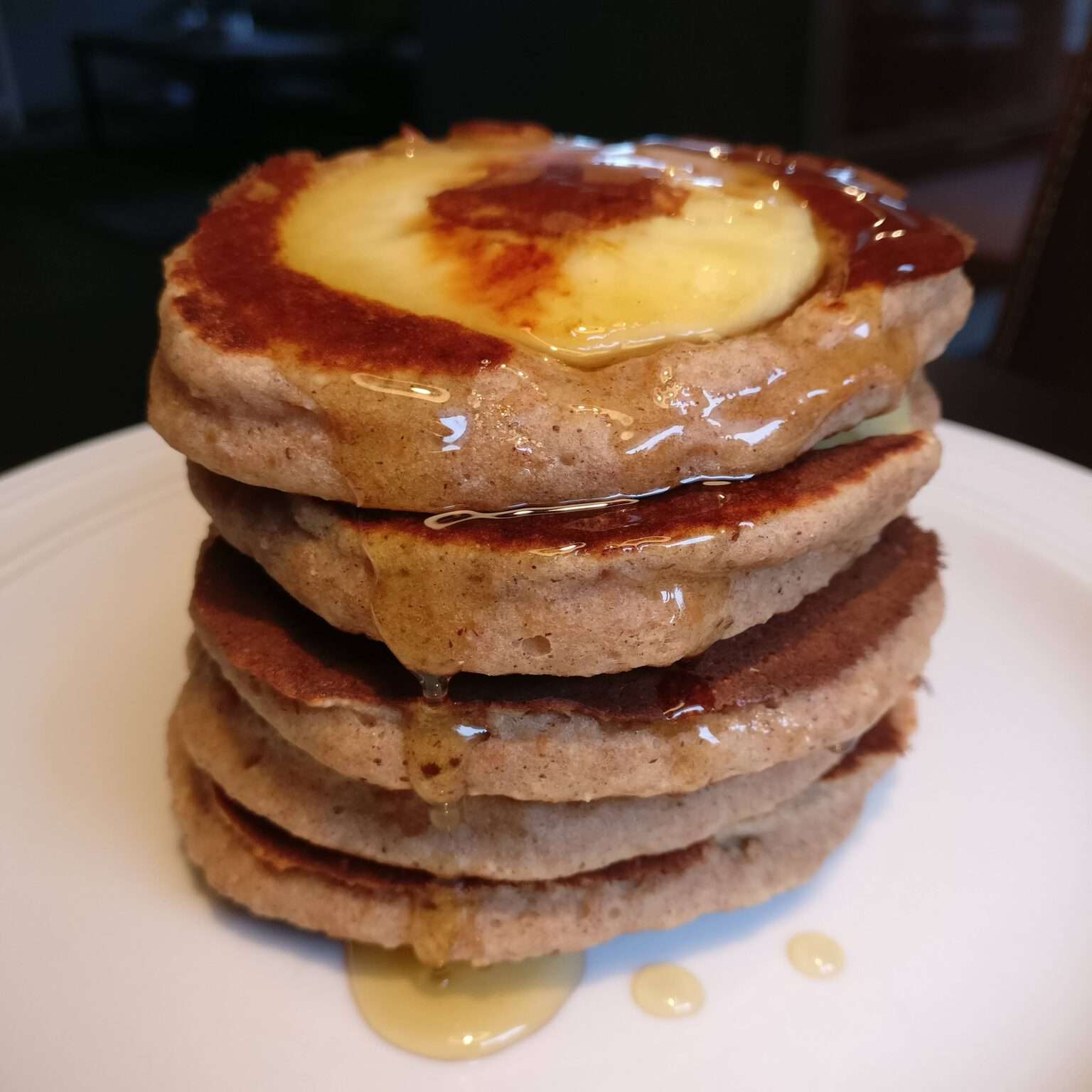 Vollkorn-Bananen-Pancakes – Herdgeflüster Vollkorn-Bananen-Pancakes – Herdgeflüster